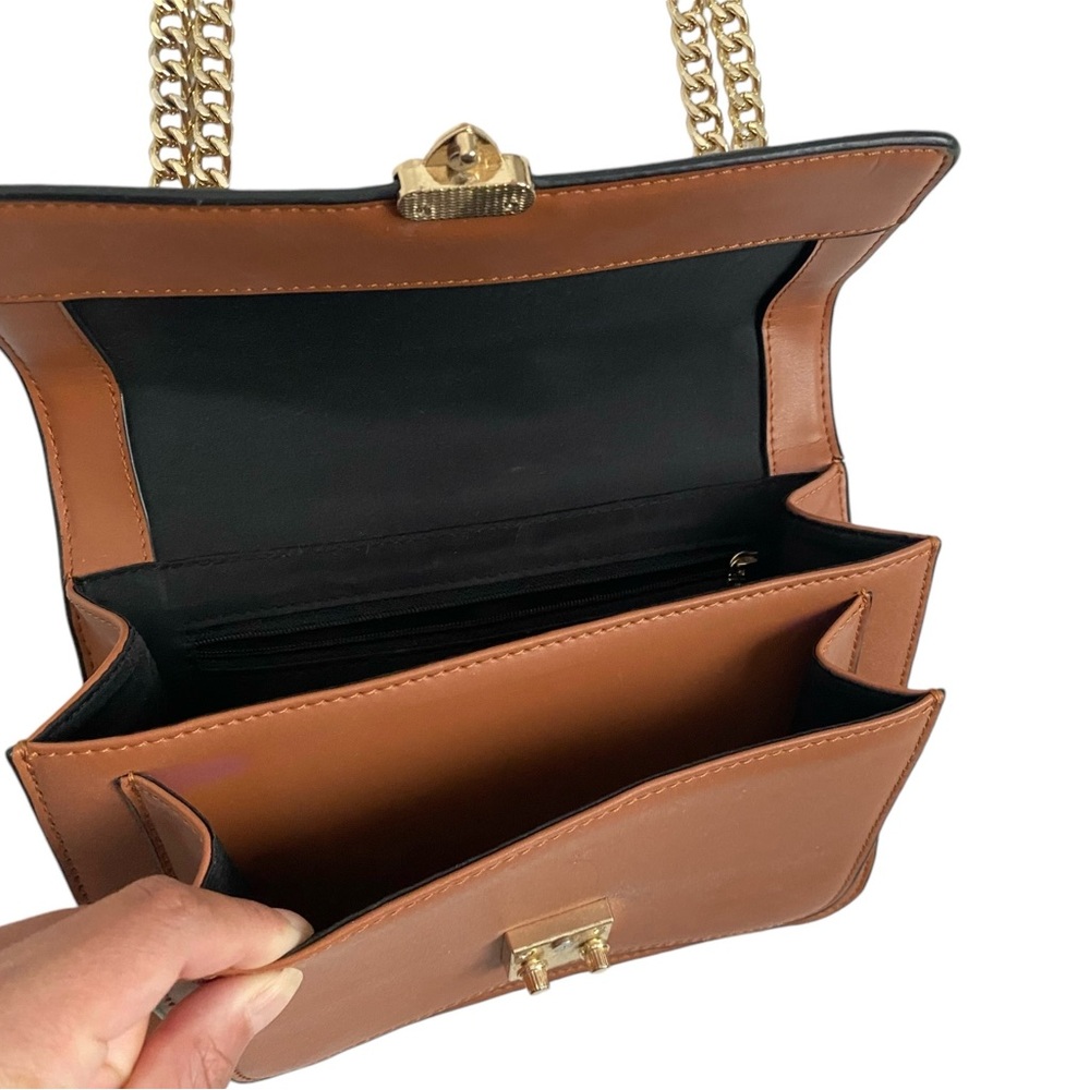 Neiman Marcus leather bag color brown chain gold strap condition used - Picture 4 of 14